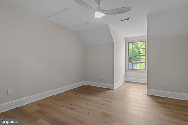 102 PICKWICK DR, Doylestown, PA 18901
