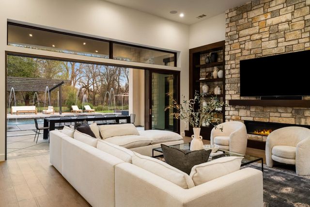 5331 Barton Rd, Loomis, CA 95650