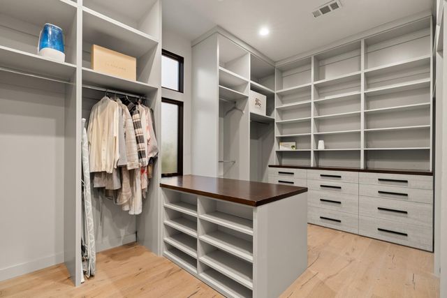 5331 Barton Rd, Loomis, CA 95650