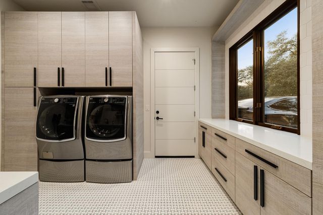 5331 Barton Rd, Loomis, CA 95650