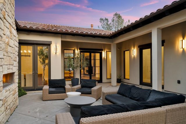 5331 Barton Rd, Loomis, CA 95650