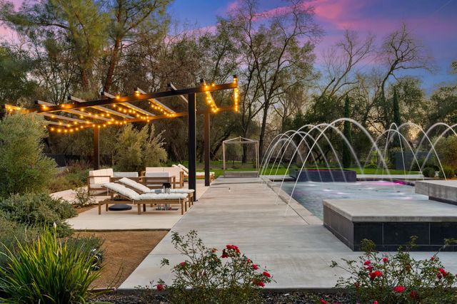 5331 Barton Rd, Loomis, CA 95650