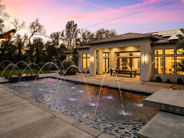 5331 Barton Rd, Loomis, CA 95650