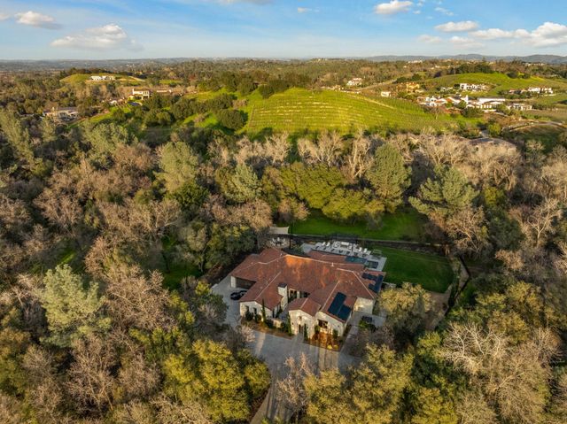 5331 Barton Rd, Loomis, CA 95650