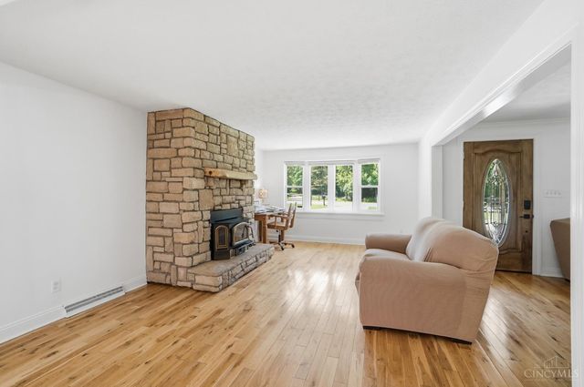 3214 Middleboro Road, Washington Twp, OH 45152