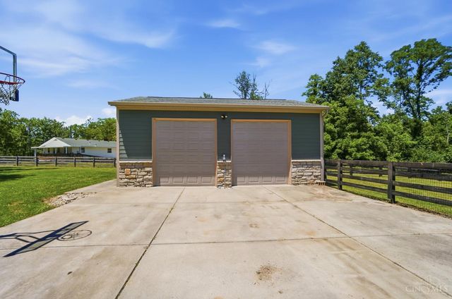 3214 Middleboro Road, Washington Twp, OH 45152