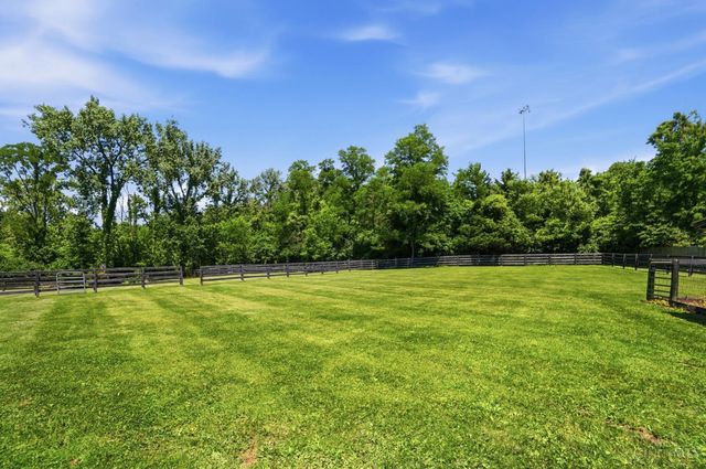 3214 Middleboro Road, Washington Twp, OH 45152