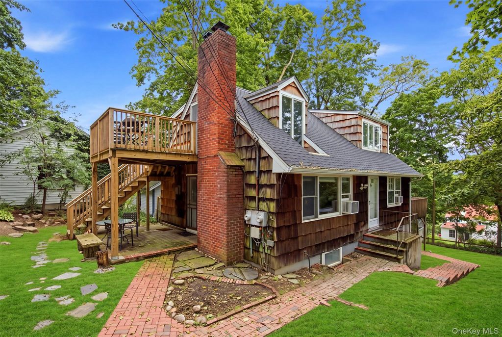 35 Ward Avenue, Northport, NY 11768 — exterior