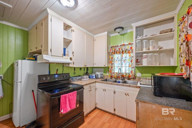 308 4th Avenue, Atmore, AL 36502