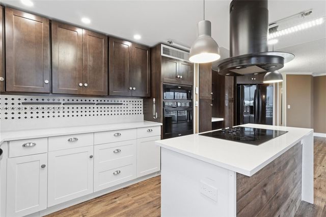 3300 NE 192nd St LP06, Aventura, FL 33180