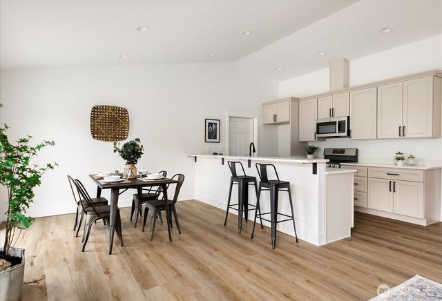 4817 Lawrence Avenue, Freeland, WA 98249