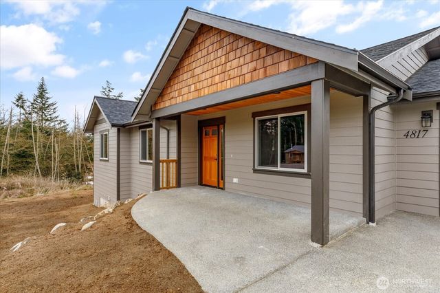 4817 Lawrence Avenue, Freeland, WA 98249