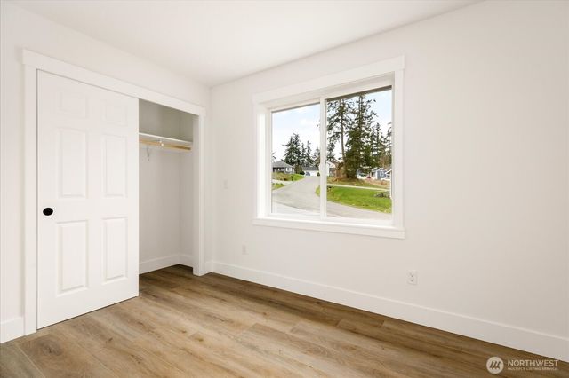 4817 Lawrence Avenue, Freeland, WA 98249