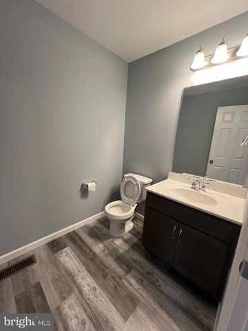 2317 BARTLETT RD, Harrisburg, PA 17110