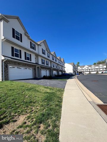 2317 BARTLETT RD, Harrisburg, PA 17110