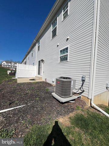 2317 BARTLETT RD, Harrisburg, PA 17110