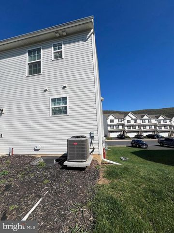 2317 BARTLETT RD, Harrisburg, PA 17110
