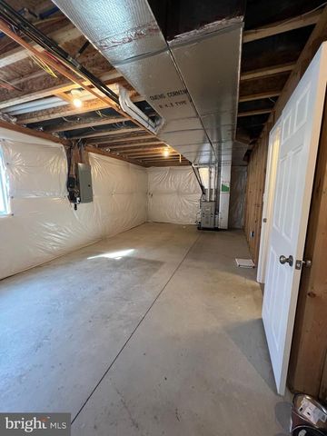 2317 BARTLETT RD, Harrisburg, PA 17110