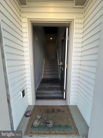 2317 BARTLETT RD, Harrisburg, PA 17110