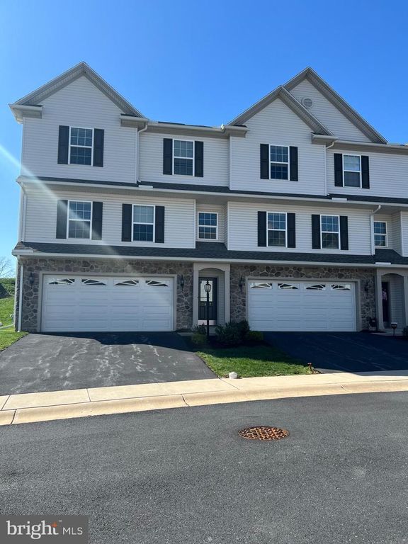 2317 BARTLETT RD, Harrisburg, PA 17110