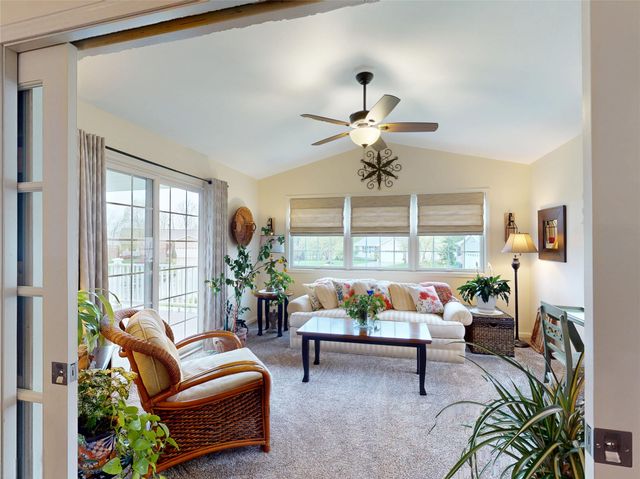 2570 SADDLEWOOD Drive 44, Waterford, PA 16441