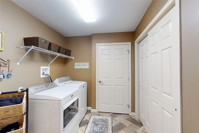 2570 SADDLEWOOD Drive 44, Waterford, PA 16441
