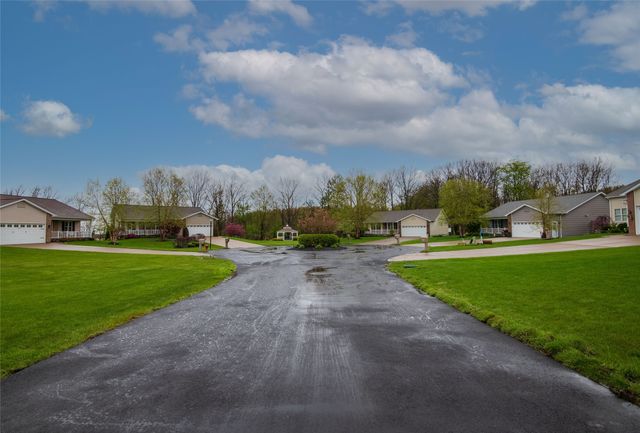 2570 SADDLEWOOD Drive 44, Waterford, PA 16441