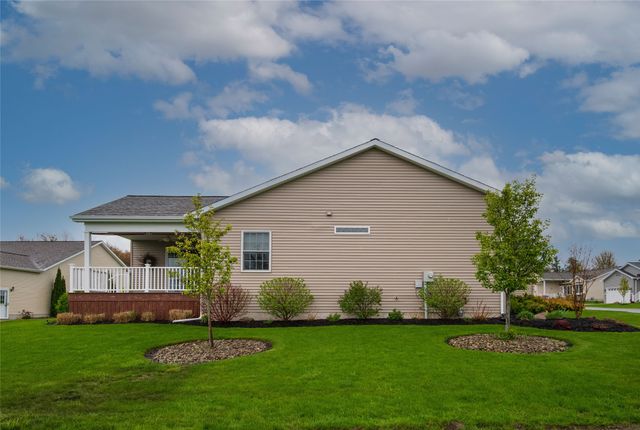 2570 SADDLEWOOD Drive 44, Waterford, PA 16441