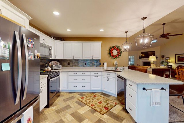2570 SADDLEWOOD Drive 44, Waterford, PA 16441