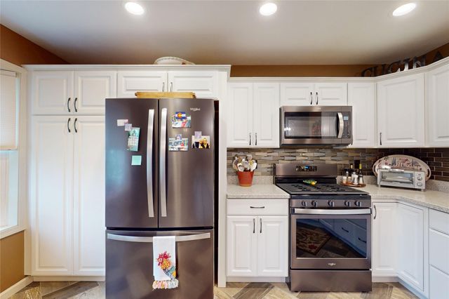 2570 SADDLEWOOD Drive 44, Waterford, PA 16441