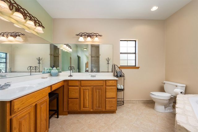 120 Craigen RD, Liberty Hill, TX 78642