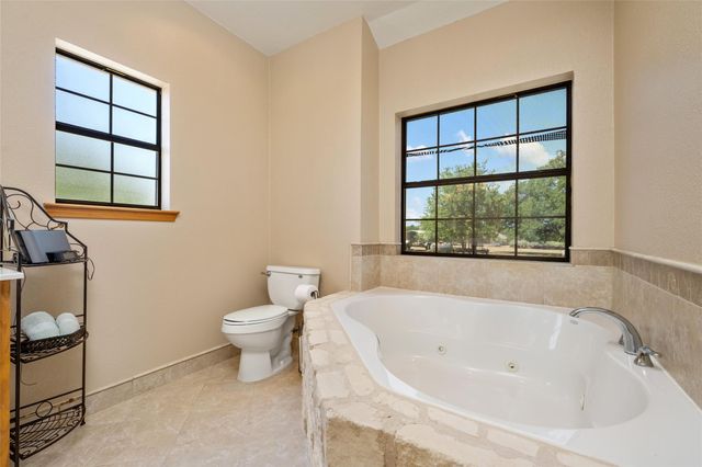 120 Craigen RD, Liberty Hill, TX 78642