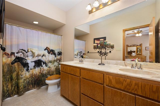 120 Craigen RD, Liberty Hill, TX 78642