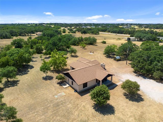 120 Craigen RD, Liberty Hill, TX 78642