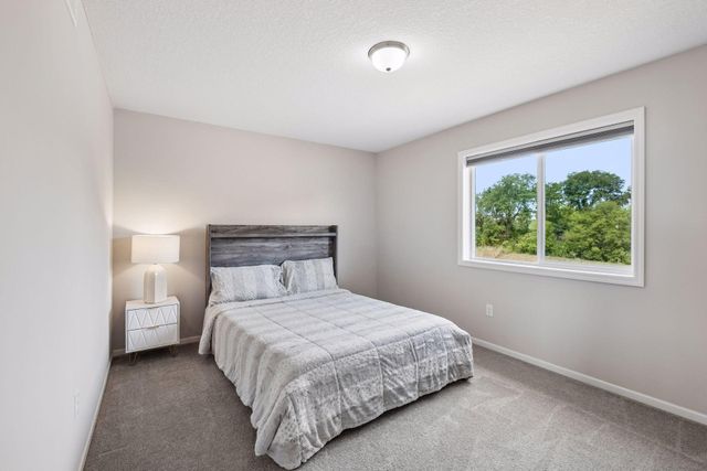 13938 Ashford Path, Rosemount, MN 55068