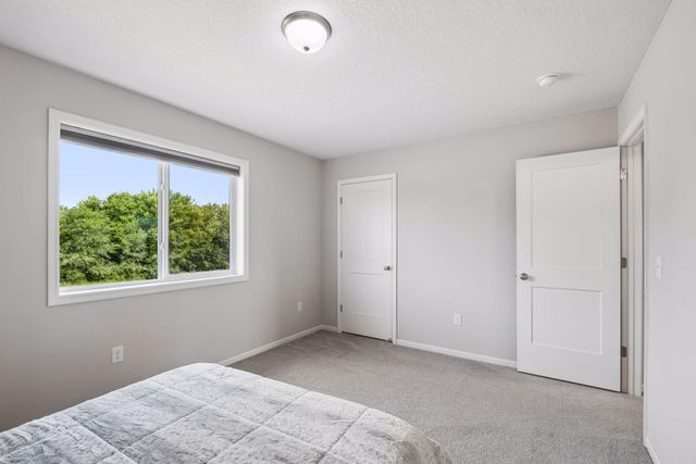 13938 Ashford Path, Rosemount, MN 55068