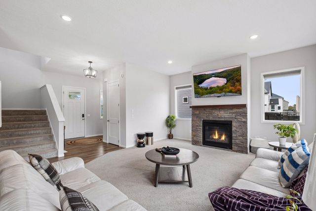 13938 Ashford Path, Rosemount, MN 55068