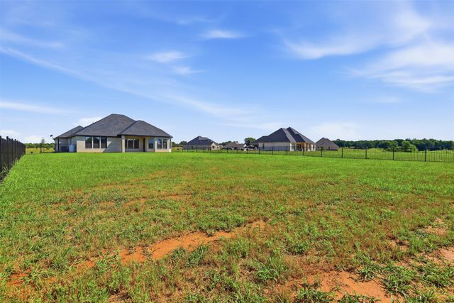 117 Eagle Court, Glen Rose, TX 76077