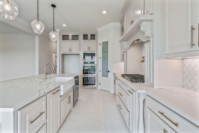 117 Eagle Court, Glen Rose, TX 76077