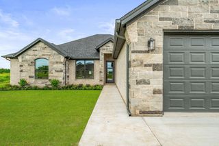 117 Eagle Court, Glen Rose, TX 76077