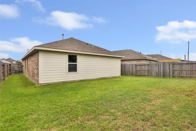 4343 Palmetto Grove Lane, Baytown, TX 77521
