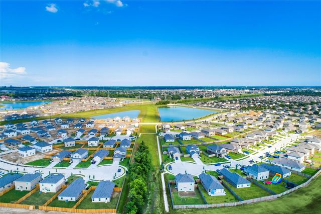 4343 Palmetto Grove Lane, Baytown, TX 77521