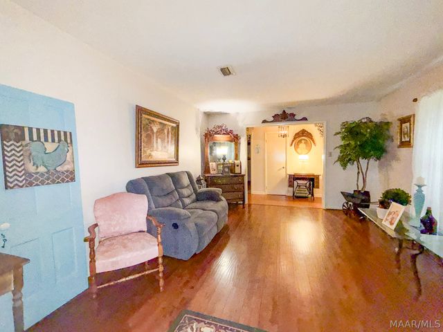 174 MAPLE Street, Prattville, AL 36067
