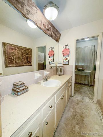 174 MAPLE Street, Prattville, AL 36067