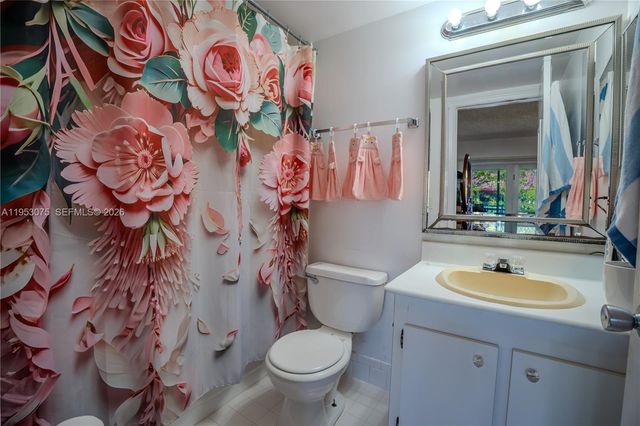 251 SW 134th Way 302M, Pembroke Pines, FL 33027