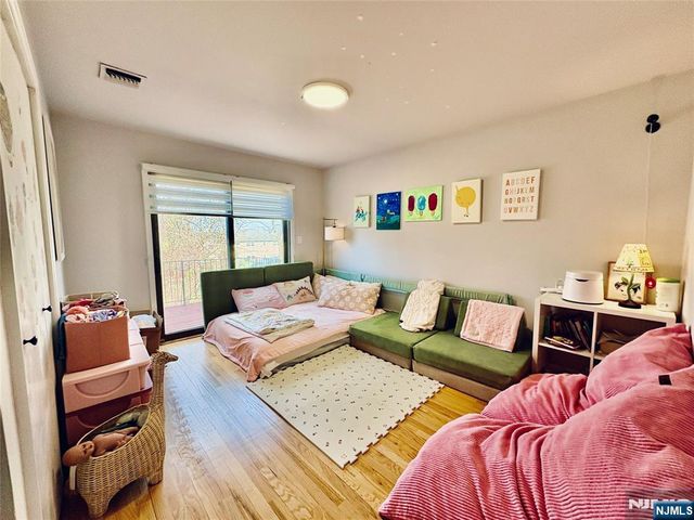 519 Broad Avenue, Palisades Park, NJ 07650