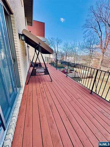 519 Broad Avenue, Palisades Park, NJ 07650