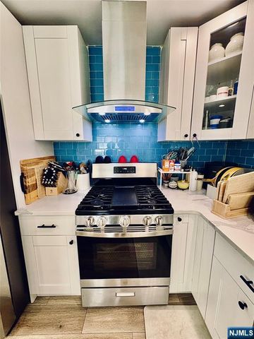 519 Broad Avenue, Palisades Park, NJ 07650