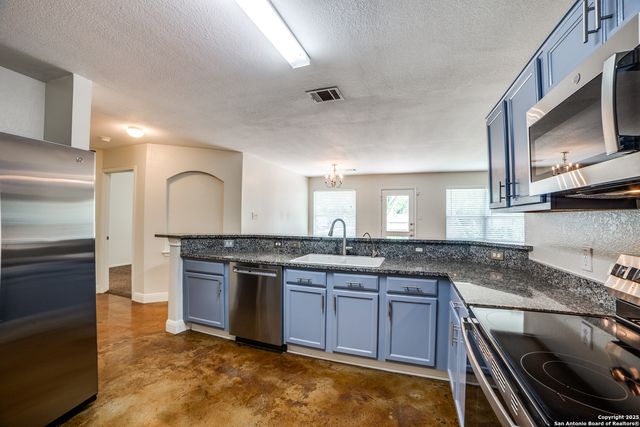 10026 COLLENBACK RUN, San Antonio, TX 78251