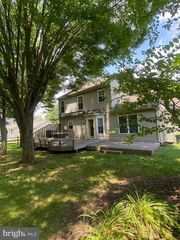 102 ASHLEY RD, Phoenixville, PA 19460